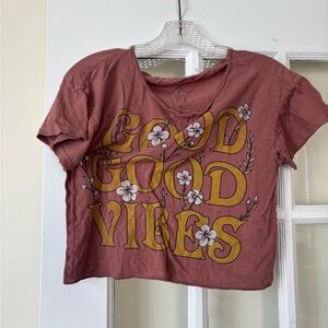 Life Clothing Co. Good Vibes Graphic Tee Size M
